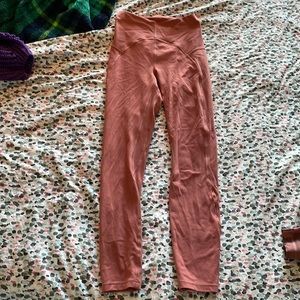 Rose colored lulu lemon leggings